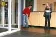 ein Teilnehmer und seine Flightcommanderin - Sponsorenevent des HC Elbflorenz im NH Hotel Dreden mit Bürogolf Online