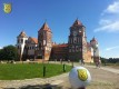 Bürogolf Online vor dem Schloss Mir in Minsk