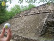 Bürogolf Online vor einer Ballspielfläche in Coba in Mexico