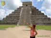 Bürogolf Online vor dem UNESCO-Kulturerbe der Kukulkan-Pyramide in Mexico